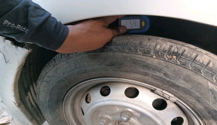 2014 Hyundai Eon ERA +, Petrol, Manual, 1,15,252 km, tyre