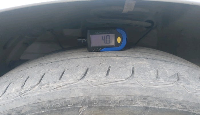 2024 Maruti Swift VXi, Petrol, Manual, 17,802 km, tyre