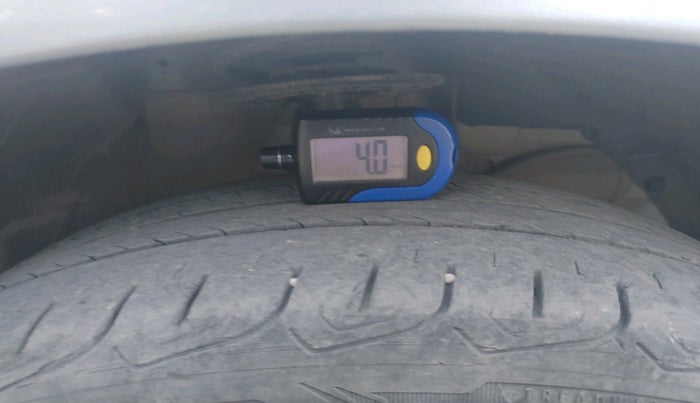 2024 Maruti Swift VXi, Petrol, Manual, 17,802 km, tyre