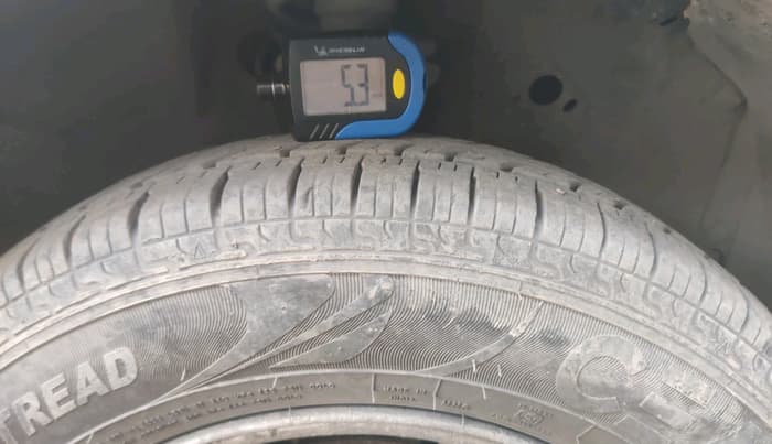 2016 Maruti Wagon R 1.0 LXI CNG, CNG, Manual, 1,77,627 km, tyre