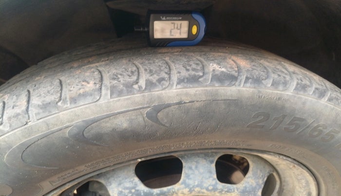 2014 Renault Duster 85 PS RXE DIESEL, Diesel, Manual, 77,522 km, tyre