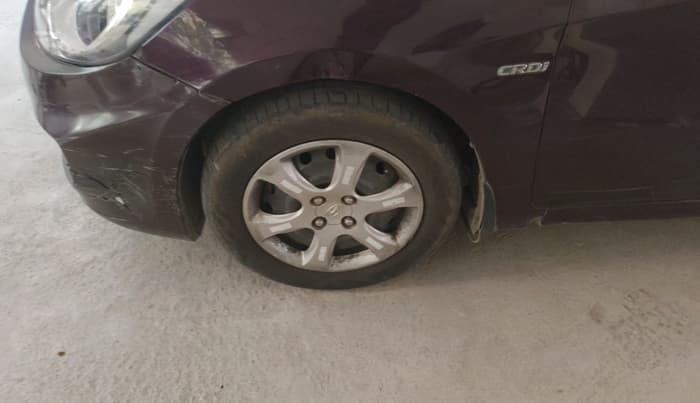 2012 Hyundai Verna FLUIDIC 1.4 CRDI, Diesel, Manual, 1,55,790 km, tyre