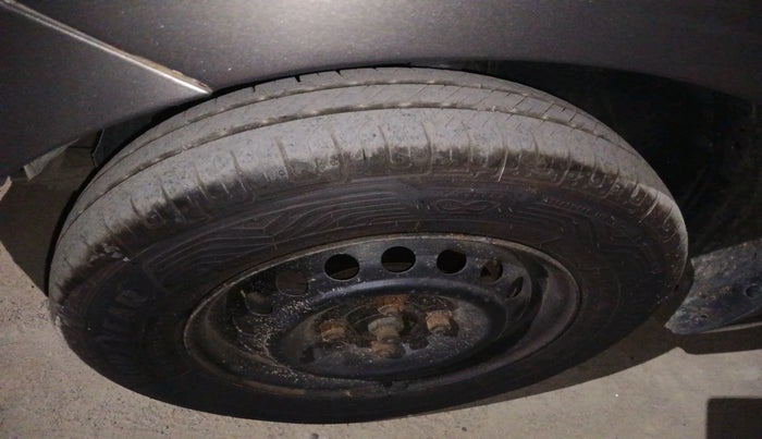 2016 Datsun Go T, Petrol, Manual, 58,264 km, tyre