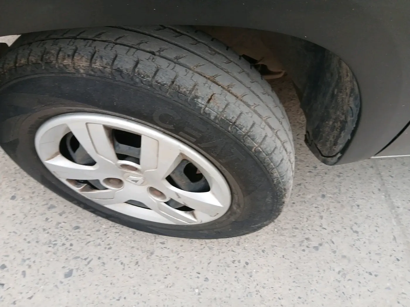 2018 Renault Kwid RXL, Petrol, Manual, 41,796 km, tyre