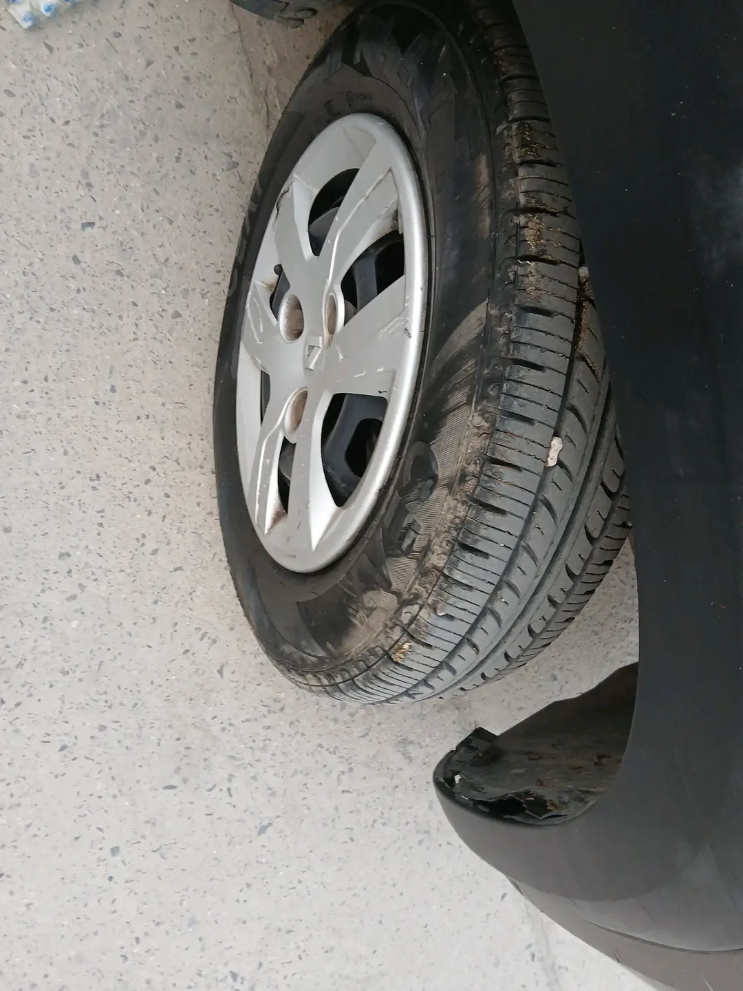 2018 Renault Kwid RXL, Petrol, Manual, 41,796 km, tyre