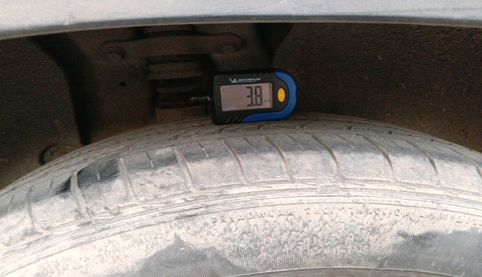 2019 KIA SELTOS HTE 1.5 DIESEL, Diesel, Manual, 2,02,459 km, tyre