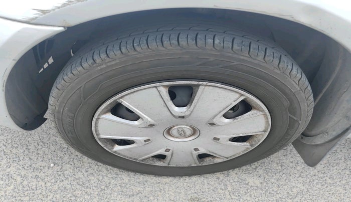 2013 Ford Classic CLXI 1.4 DIESEL, Diesel, Manual, 1,13,801 km, tyre