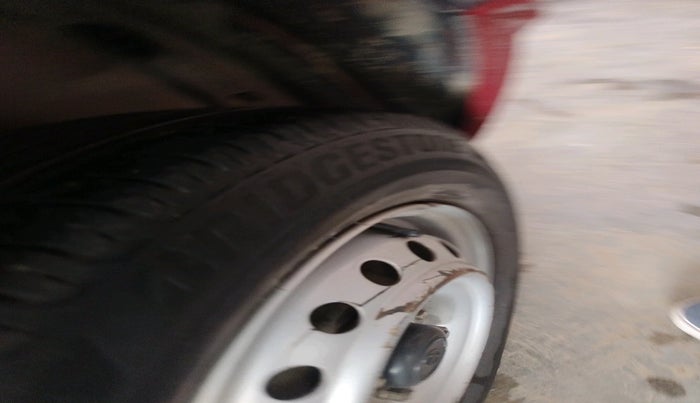 2020 Tata ALTROZ XE PETROL, Petrol, Manual, 1,11,230 km, tyre