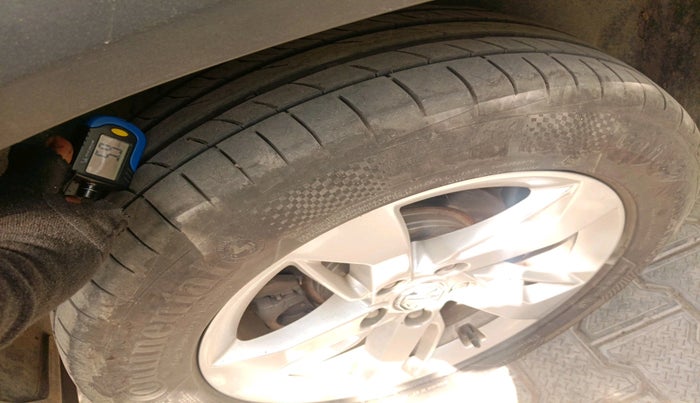 2021 MG HECTOR SUPER HYBRID 1.5 PETROL, Petrol, Manual, 36,437 km, tyre