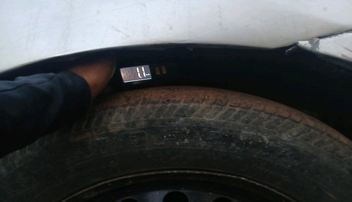 2013 Toyota Etios GD, Diesel, Manual, 1,24,959 km, tyre