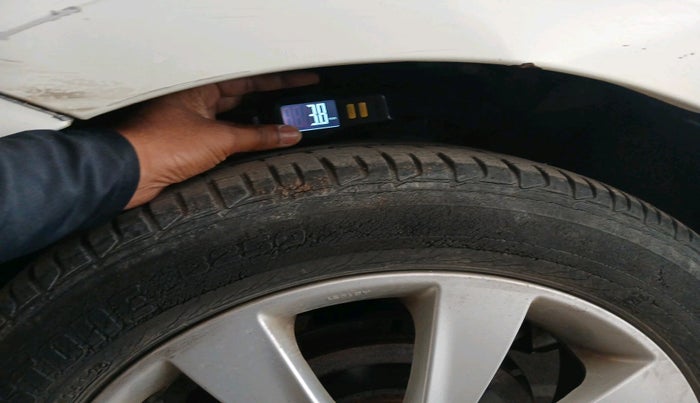 2012 Hyundai Verna FLUIDIC 1.6 VTVT SX, Petrol, Manual, 35,913 km, tyre