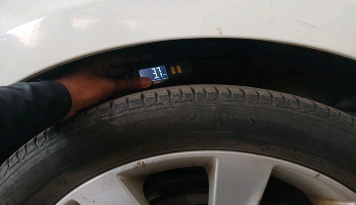 2012 Hyundai Verna FLUIDIC 1.6 VTVT SX, Petrol, Manual, 35,913 km, tyre