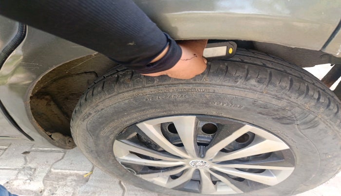 2010 Maruti Ritz VDI, Diesel, Manual, 59,039 km, tyre