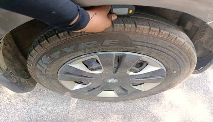 2010 Maruti Ritz VDI, Diesel, Manual, 59,039 km, tyre