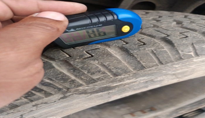 2013 Tata Safari Storme 2.2 VX 4X4, Diesel, Manual, 1,67,432 km, tyre