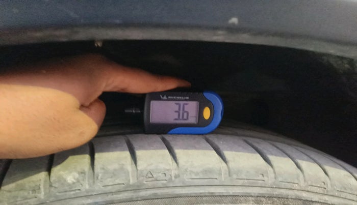 2016 Volvo S60 CROSS COUNTRY INSCRIPTION, Diesel, Automatic, 73,589 km, tyre