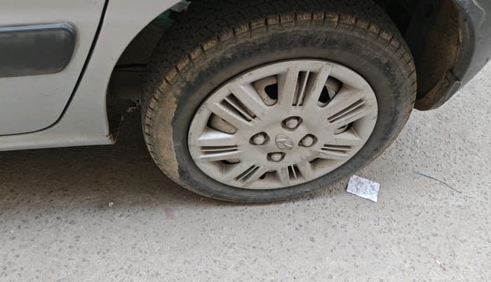 2007 Hyundai Santro Xing XL, Petrol, Manual, 73,832 km, tyre