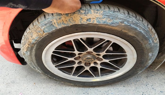 2012 Chevrolet Beat LT PETROL, Petrol, Manual, 58,426 km, tyre