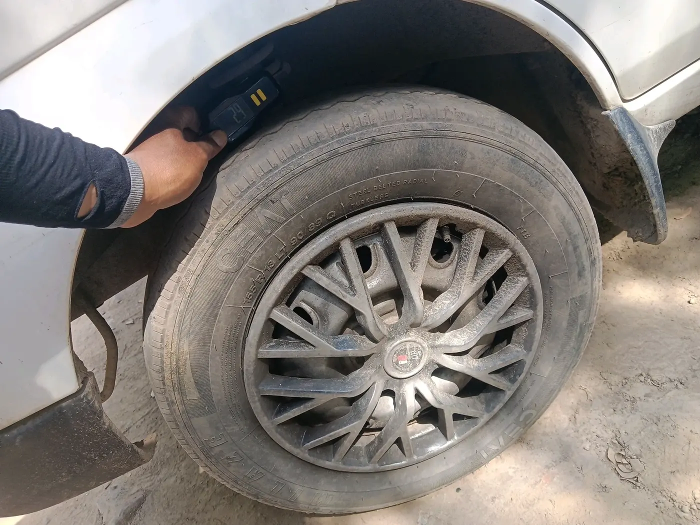 2022 Maruti Eeco 5 STR AC CNG (O), CNG, Manual, 47,157 km, tyre