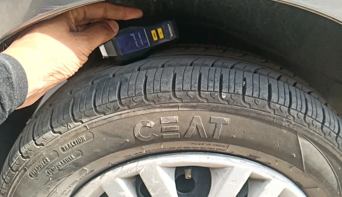 2015 Maruti Wagon R 1.0 VXI, CNG, Manual, 91,440 km, tyre