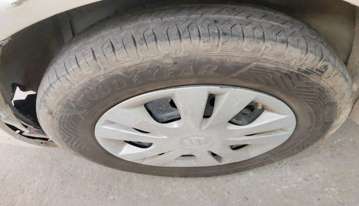 2012 Maruti Swift Dzire VXI, Petrol, Manual, 55,019 km, tyre