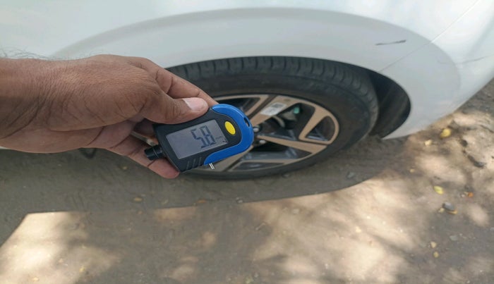 2022 Hyundai AURA SX 1.2 CNG, CNG, Manual, 9,478 km, tyre