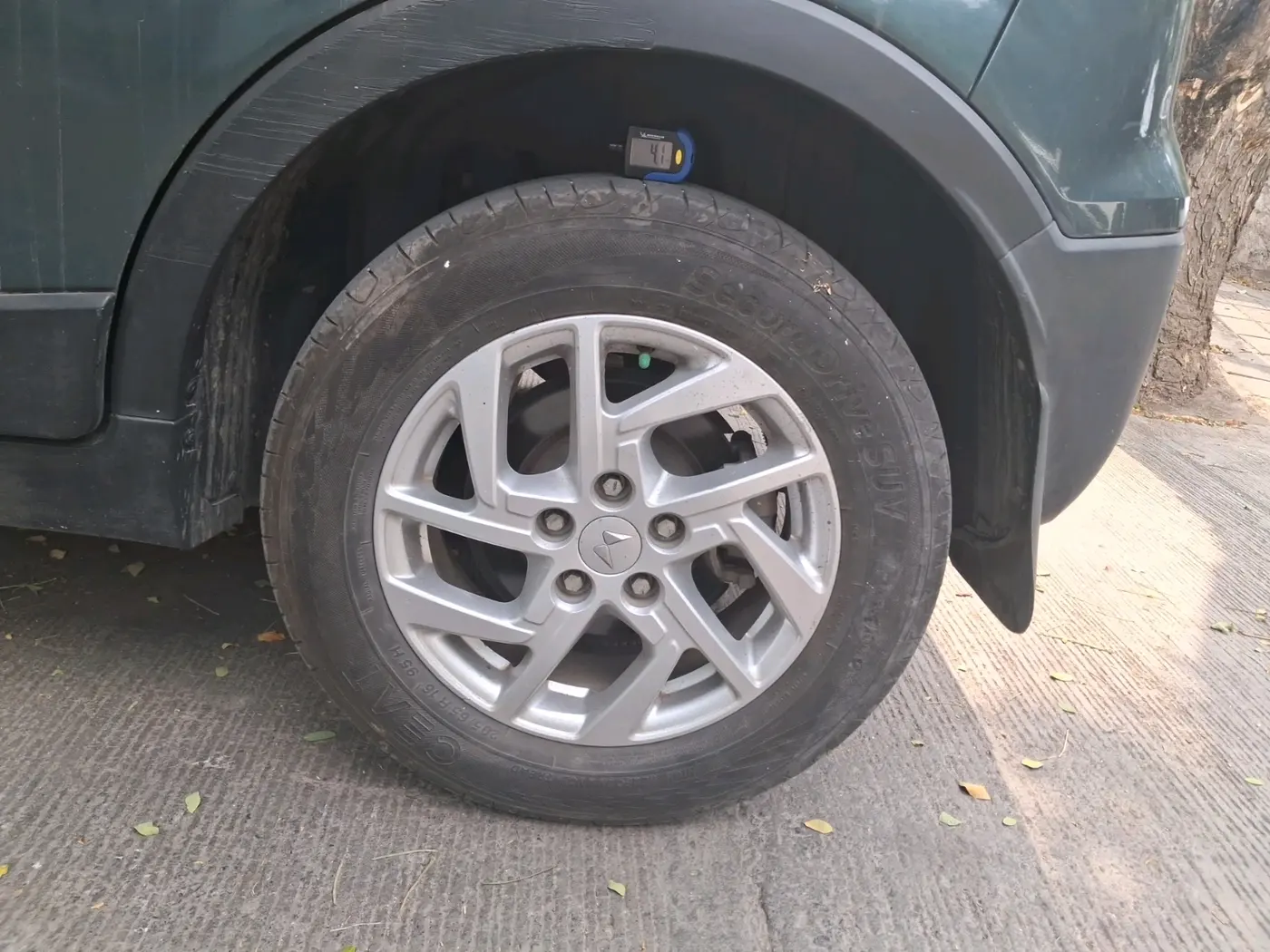 2023 Mahindra XUV300 W8 1.5 DIESEL, Diesel, Manual, 38,362 km, tyre