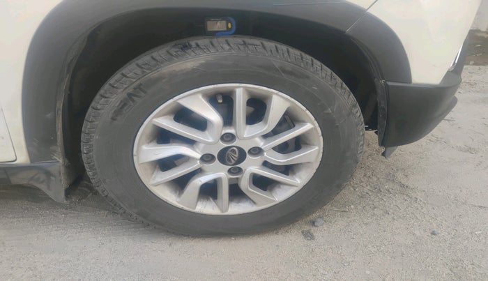 2017 Mahindra Kuv100 K6 D 6 STR, Diesel, Manual, 1,32,255 km, tyre