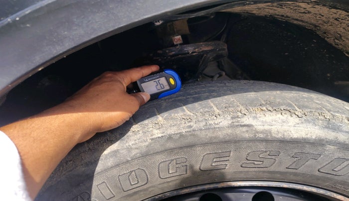 2016 Mahindra XUV500 W6 1.99, Diesel, Manual, 1,78,847 km, tyre