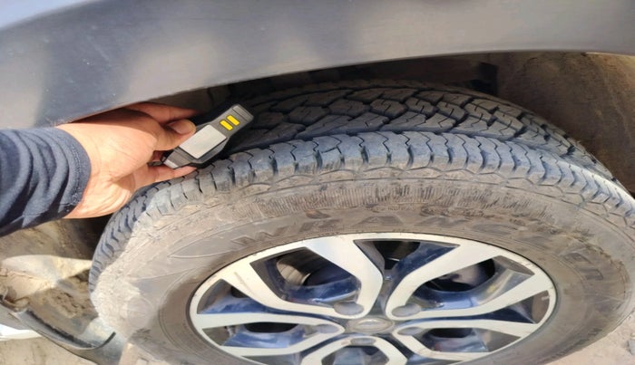 2017 Nissan Terrano XV D THP PREMIUM 110 PS, Diesel, Manual, 95,321 km, tyre