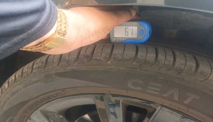 2025 Skoda SLAVIA AMBITION 1.0L TSI MT, Petrol, Manual, 15,124 km, tyre