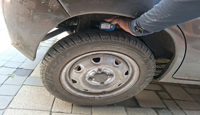 2012 Maruti Zen Estilo LXI, Petrol, Manual, 54,971 km, tyre