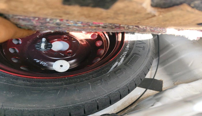 2023 Renault Kwid CLIMBER AMT 1.0, Petrol, Automatic, 23,757 km, tyre