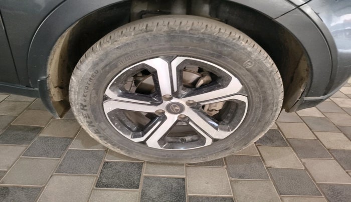 2022 Tata NEXON EV XZ PLUS, Electric, Automatic, 96,446 km, tyre