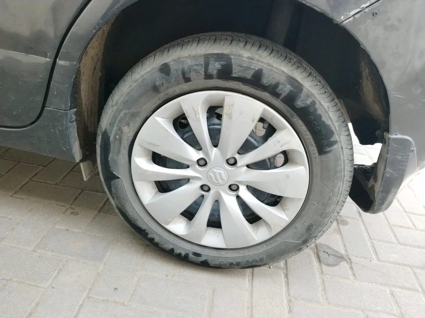 2017 Maruti Baleno DELTA PETROL 1.2, Petrol, Manual, 1,13,959 km, tyre