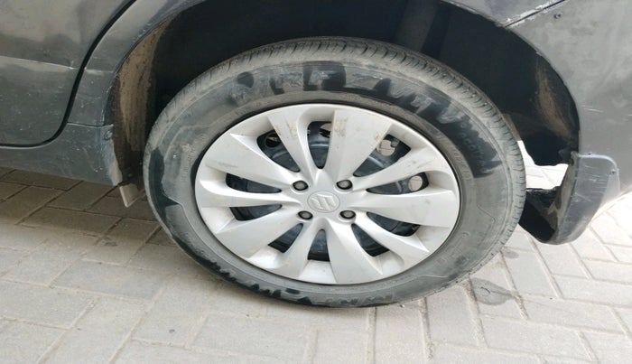 2017 Maruti Baleno DELTA PETROL 1.2, Petrol, Manual, 1,13,959 km, tyre