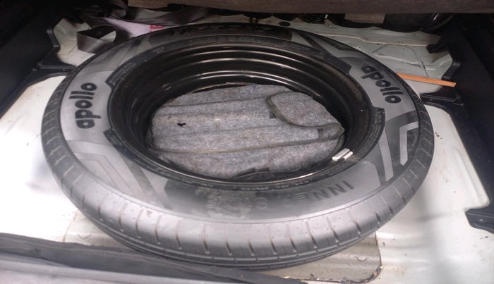 2022 Hyundai Creta EX 1.5 DIESEL, Diesel, Manual, 1,04,461 km, tyre