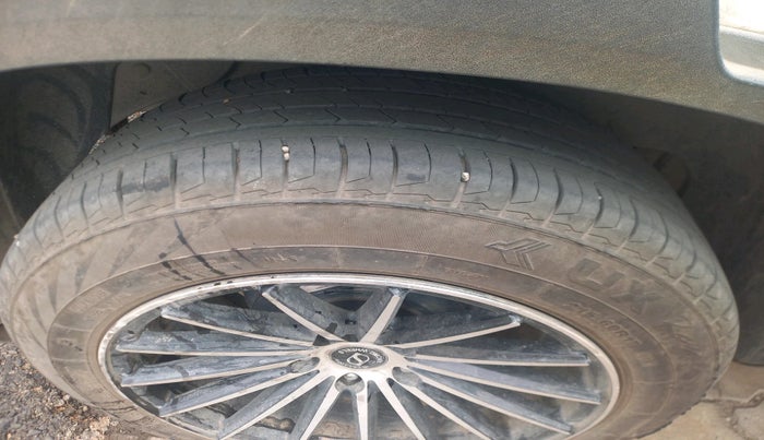 2022 Hyundai Creta EX 1.5 DIESEL, Diesel, Manual, 1,04,461 km, tyre