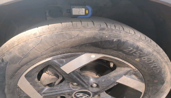 2019 Hyundai VENUE SX 1.0 TURBO, Petrol, Manual, 1,03,439 km, tyre