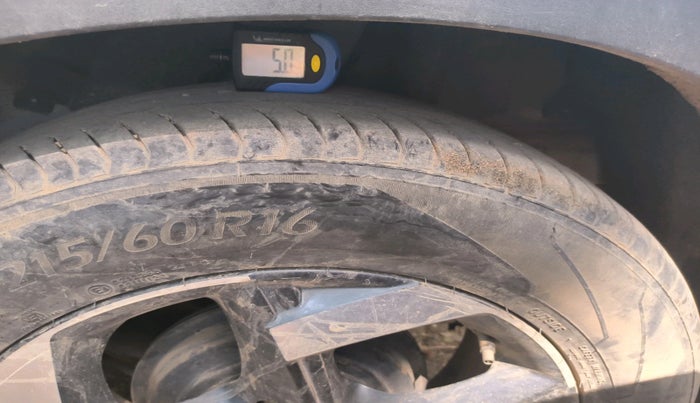 2019 Hyundai VENUE SX 1.0 TURBO, Petrol, Manual, 1,03,439 km, tyre