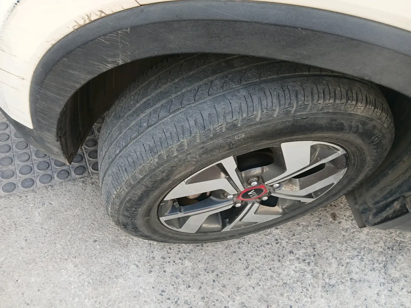2021 KIA SONET HTK PLUS 1.5, Diesel, Manual, 77,833 km, tyre