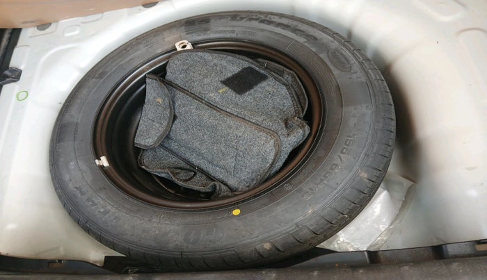 2021 KIA SONET HTK PLUS 1.5, Diesel, Manual, 77,833 km, tyre