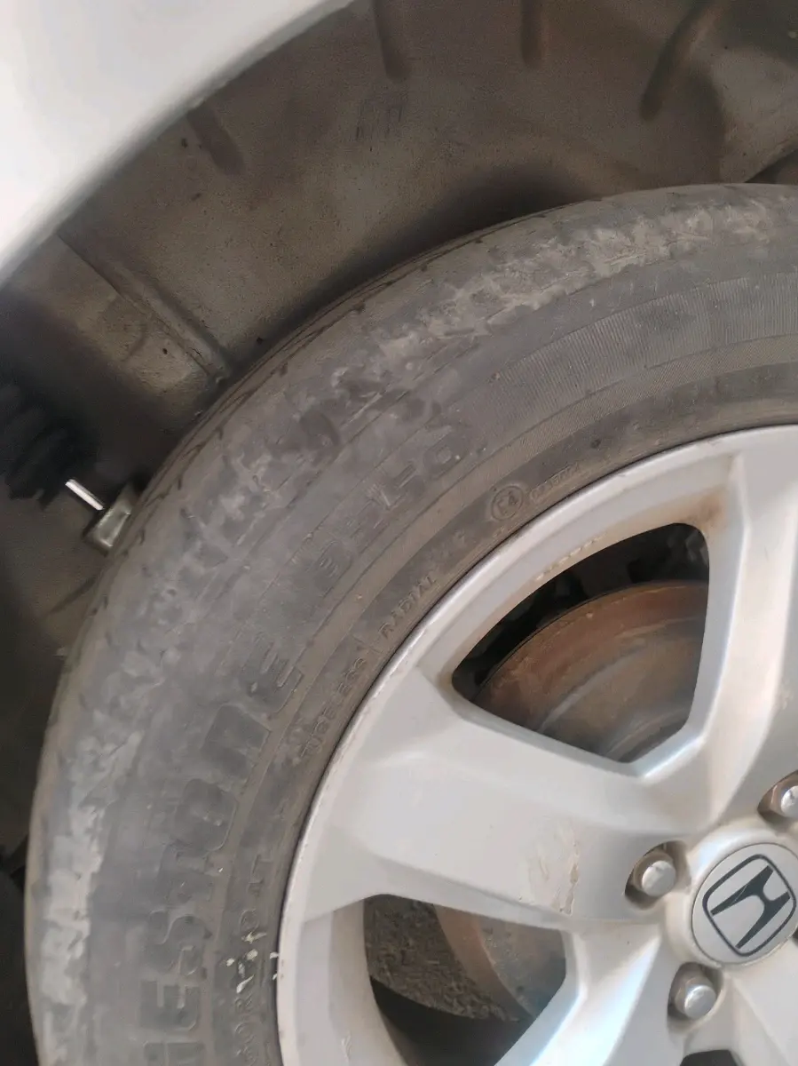 2011 Honda City 1.5L I-VTEC V MT, CNG, Manual, 95,306 km, tyre