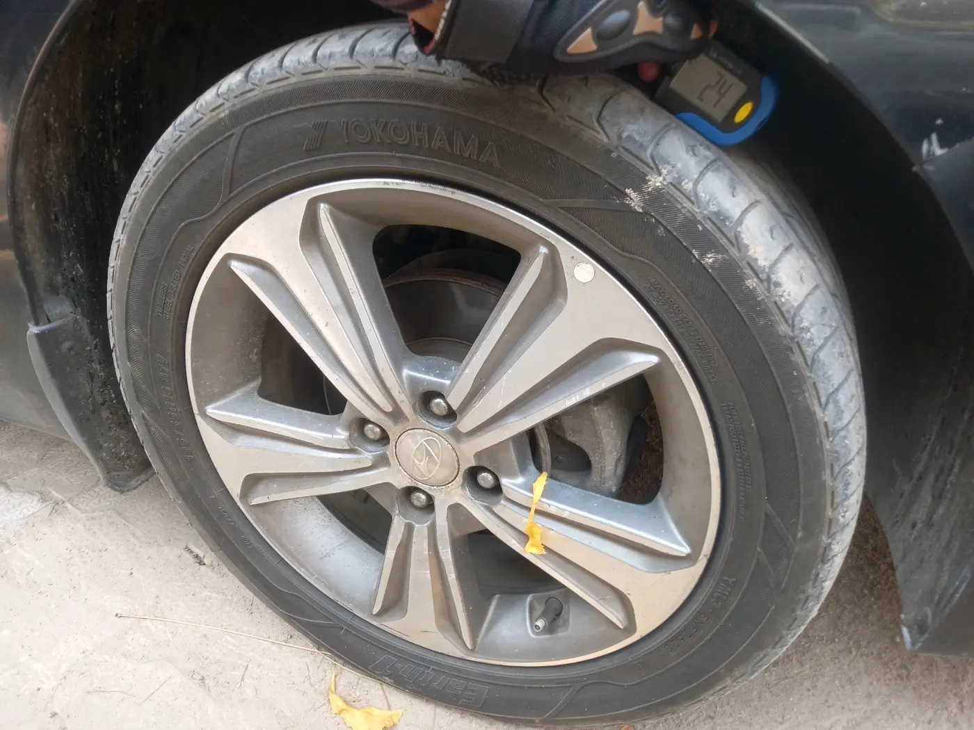 2018 Hyundai Verna 1.6 SX (O) CRDI MT, Diesel, Manual, 2,61,162 km, tyre