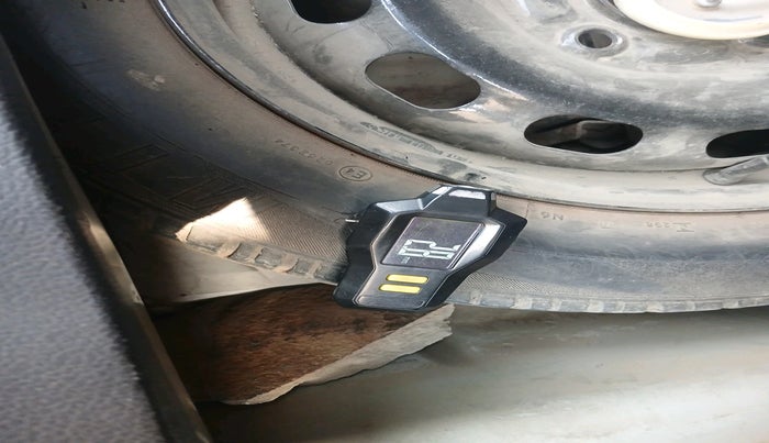 2011 Ford Figo EXI 1.4 DIESEL, Diesel, Manual, 88,040 km, tyre