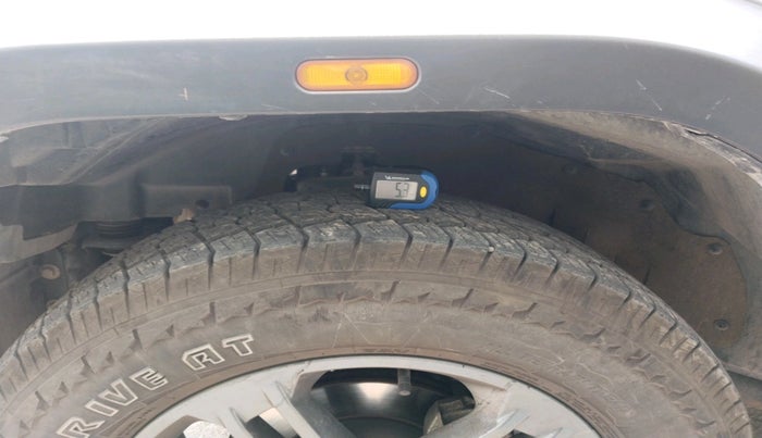 2024 Mahindra Thar LX P 2WD AT HT, Petrol, Automatic, 27,431 km, tyre