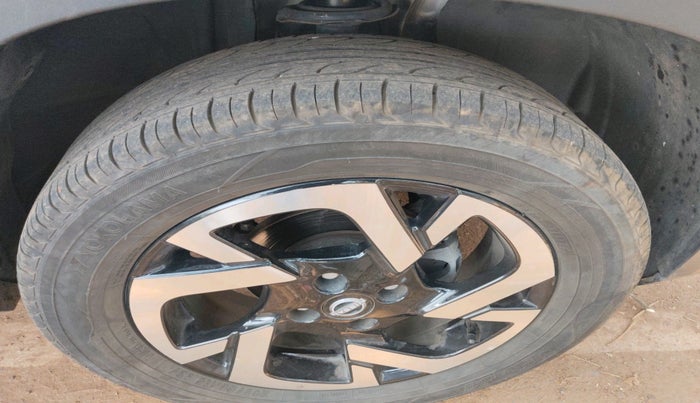 2023 Nissan MAGNITE XV PREMIUM, Petrol, Manual, 35,228 km, tyre