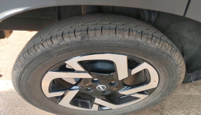 2023 Nissan MAGNITE XV PREMIUM, Petrol, Manual, 35,228 km, tyre