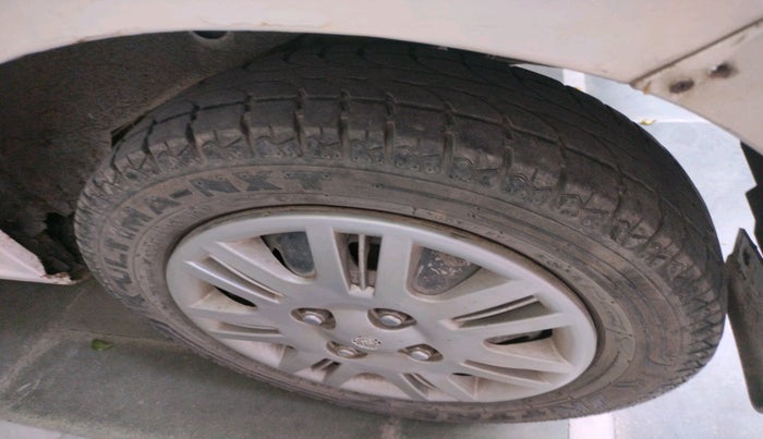 2011 Hyundai Santro Xing GL PLUS, Petrol, Manual, 1,59,427 km, tyre