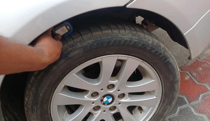 2008 BMW 3 Series 320I, Petrol, Automatic, 90,978 km, tyre